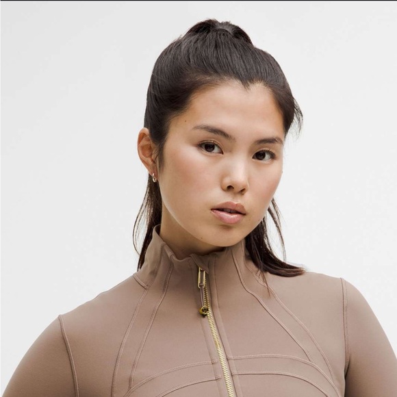 Lululemon Define Cropped Jacket - Picture 2 of 6